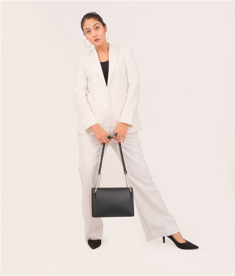 Black loop strap shoulder bag - Image 7